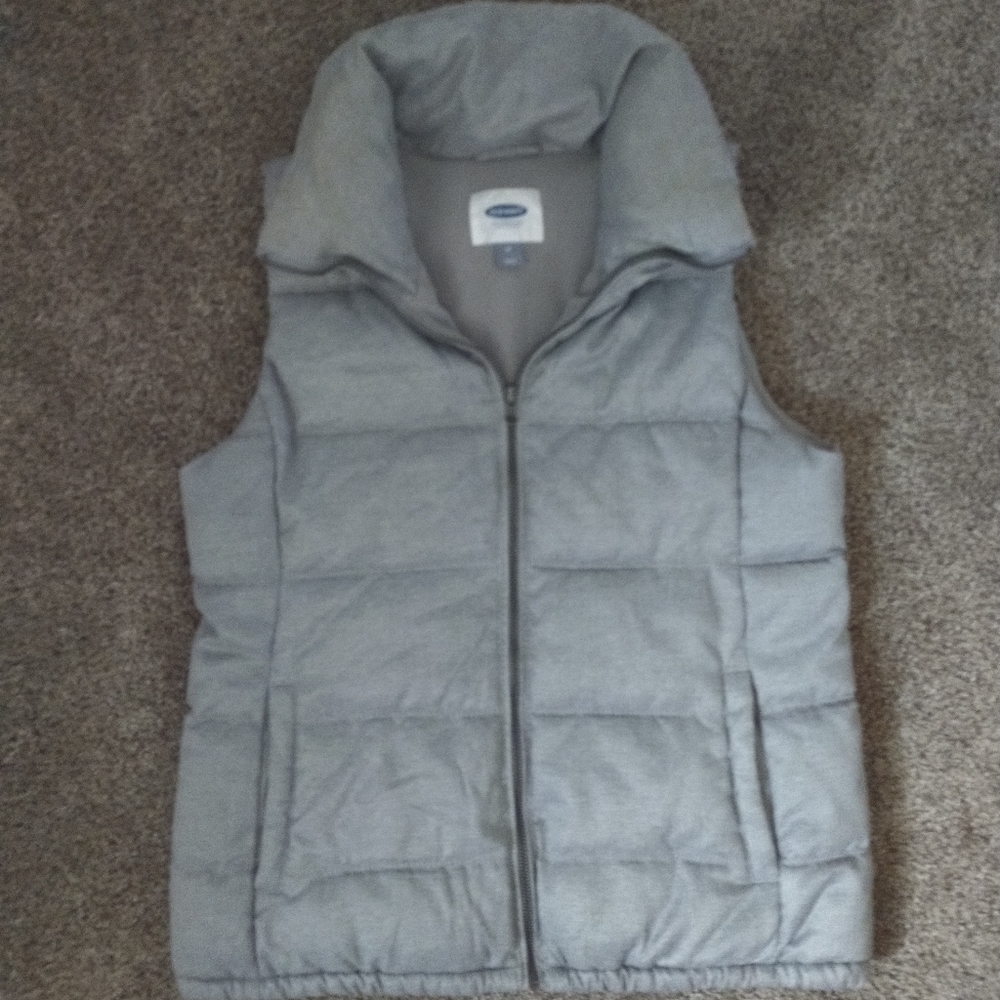 Old Navy Puffer Vest